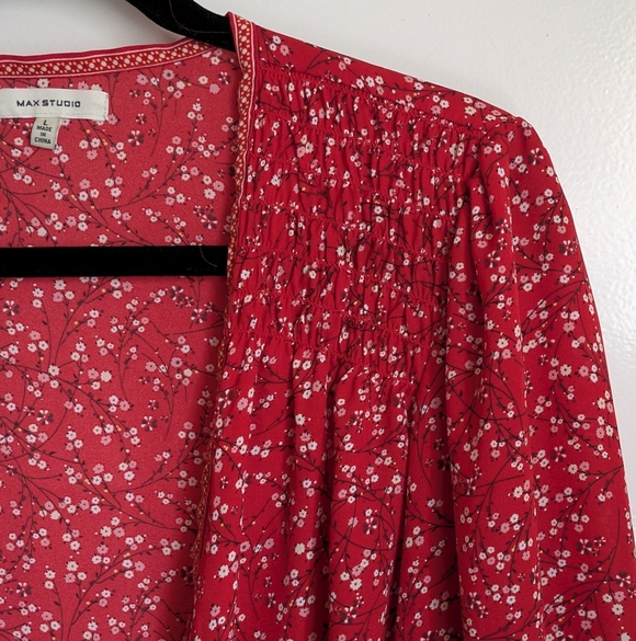 Max Studio Red White Floral Long Sleeve Wrap Style Blouse Large - Picture 5 of 15